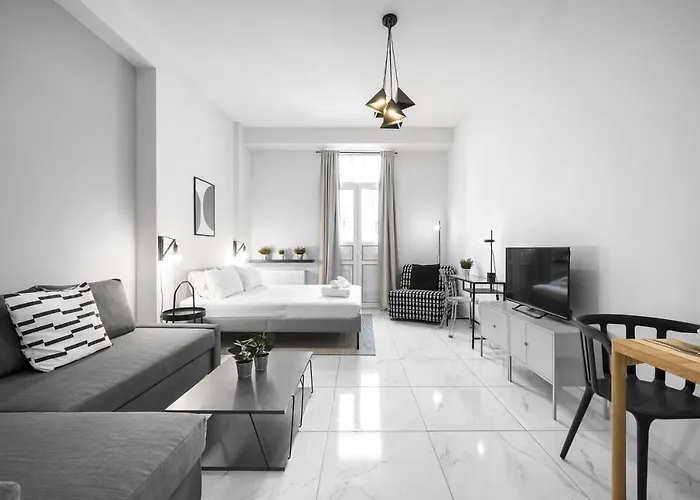 Breez Apartments, The Luxury Suites